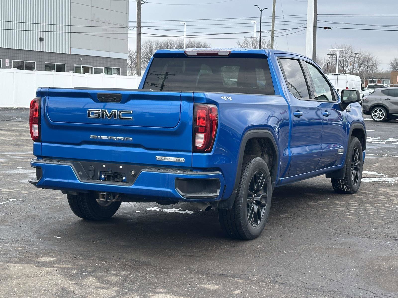 Used 2022 GMC Sierra 1500 Elevation image 4