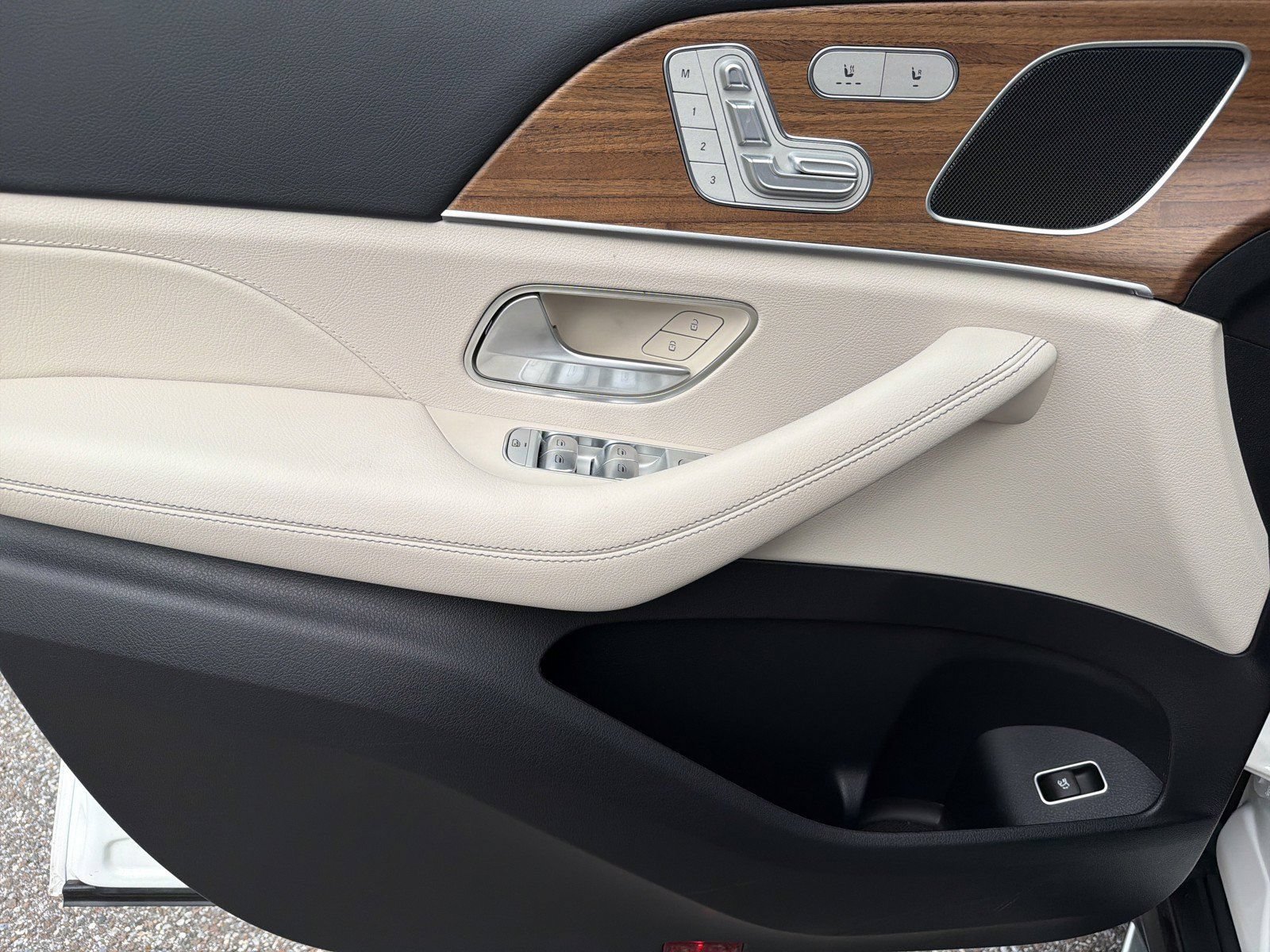 Used 2026 Mercedes-Benz GLE 450 4MATIC image 25