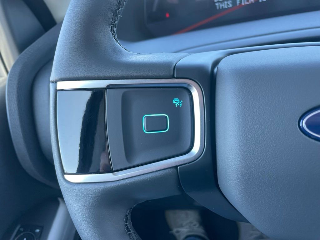 New 2026 Ford Expedition Active image 29