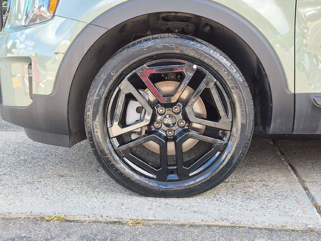 Certified 2025 Kia Telluride SX Prestige X-Line AWD/4WD image 37