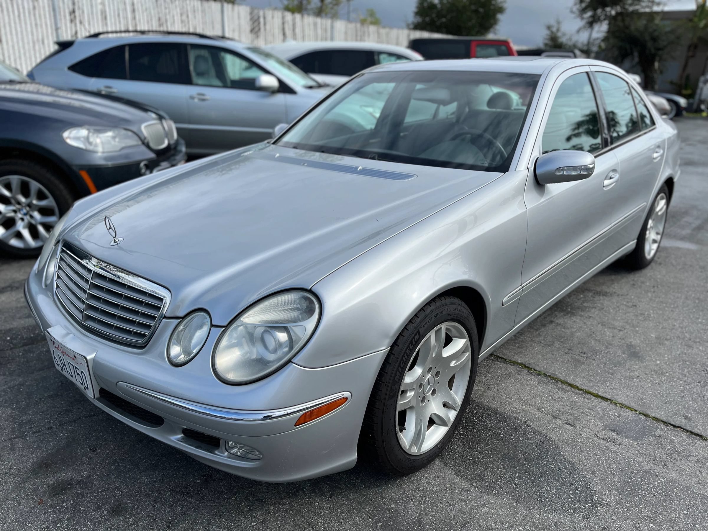 Used 2003 Mercedes-Benz E 500 Sedan image 3
