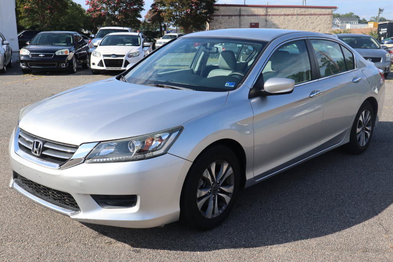 Used 2015 Honda Accord LX image 2