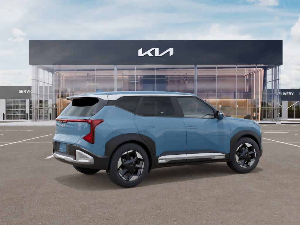 Used 2027 Kia Seltos S FWD image 11