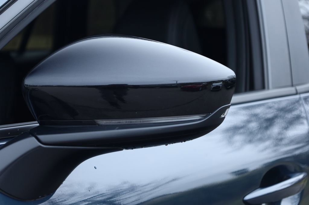 Used 2025 MAZDA CX-50 AWD 2.5 S w/ Premium Package image 16