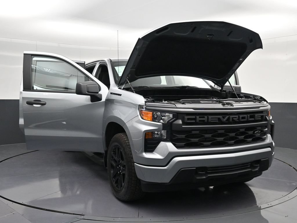 Used 2026 Chevrolet Silverado 1500 Custom w/ Turbomax Blackout Package RWD image 32