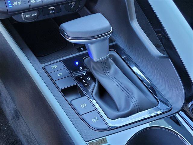 New 2025 Hyundai Elantra Limited image 12