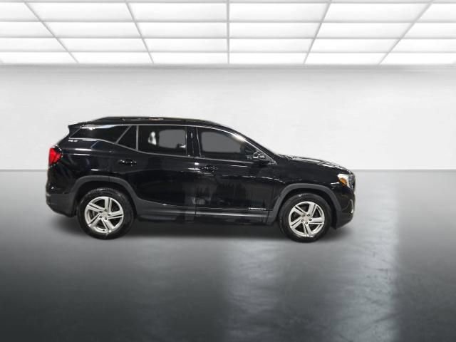 Used 2018 GMC Terrain SLE w/ Driver Convenience Package image 3