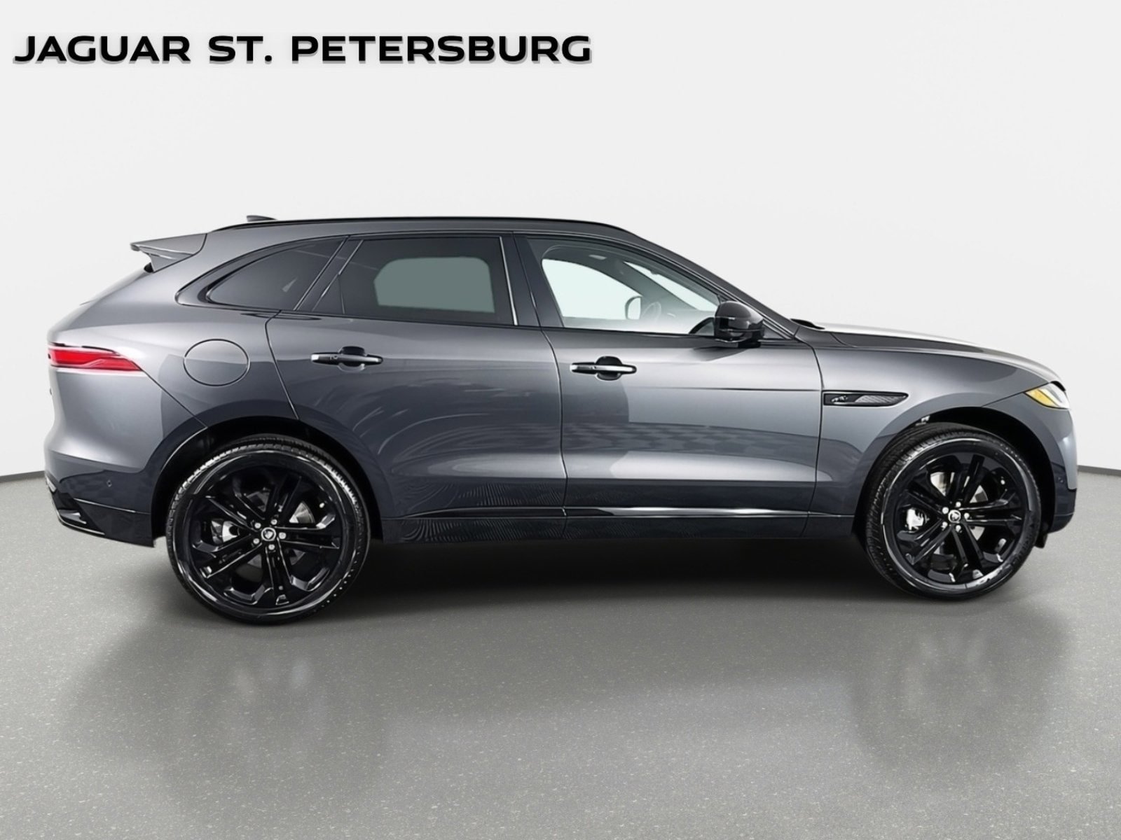 Used 2026 Jaguar F-PACE R-Dynamic S AWD/4WD image 4