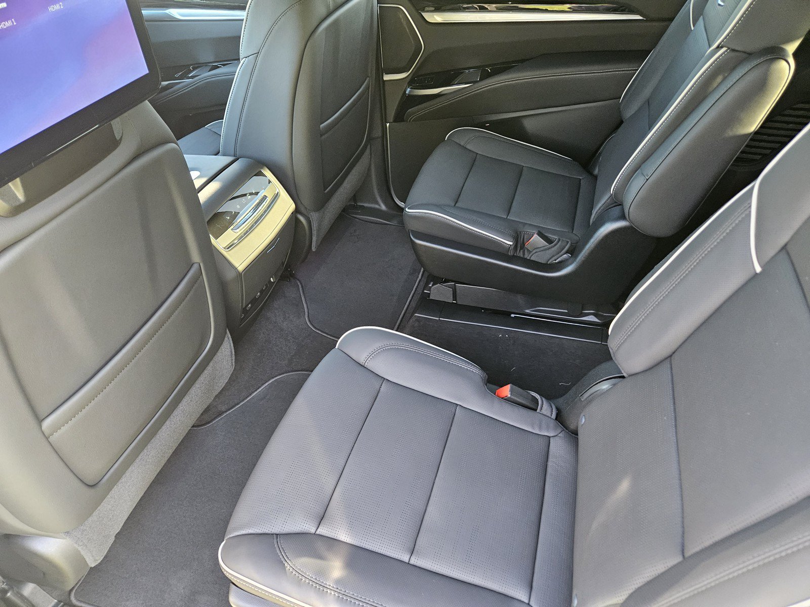 New 2026 Cadillac Escalade Sport w/ Touring Package AWD/4WD image 20