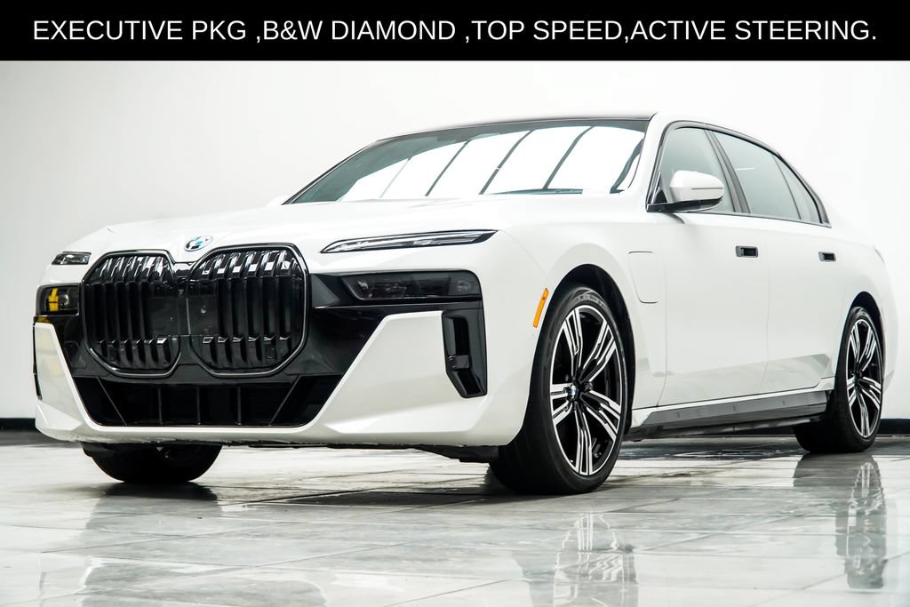 Used 2025 BMW 750e xDrive w/ Executive Package AWD/4WD image 12