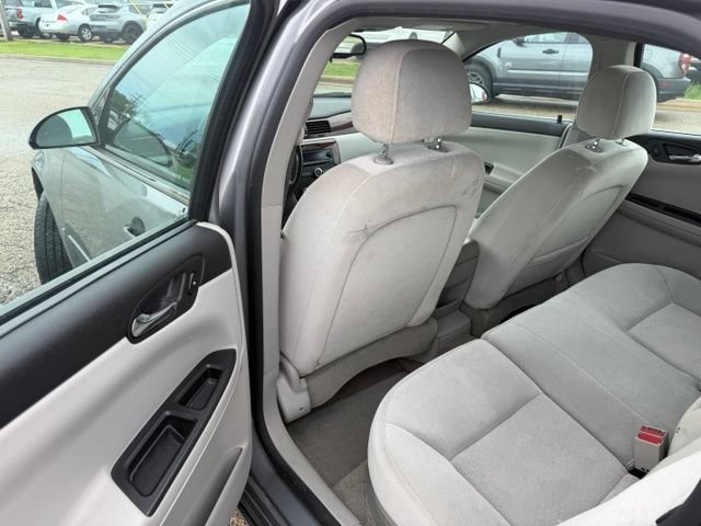Used 2007 Chevrolet Impala LT FWD image 6