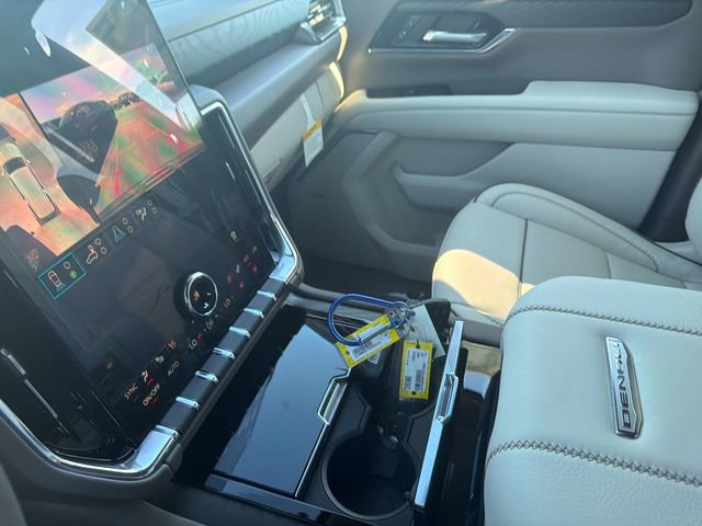 New 2026 GMC Yukon XL Denali w/ Sun & Power Step Package AWD/4WD image 20