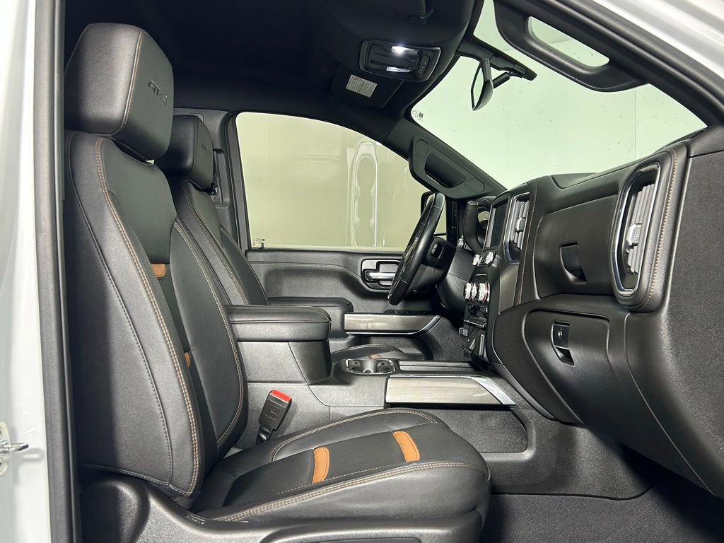 Used 2023 GMC Sierra 3500 AT4 image 11