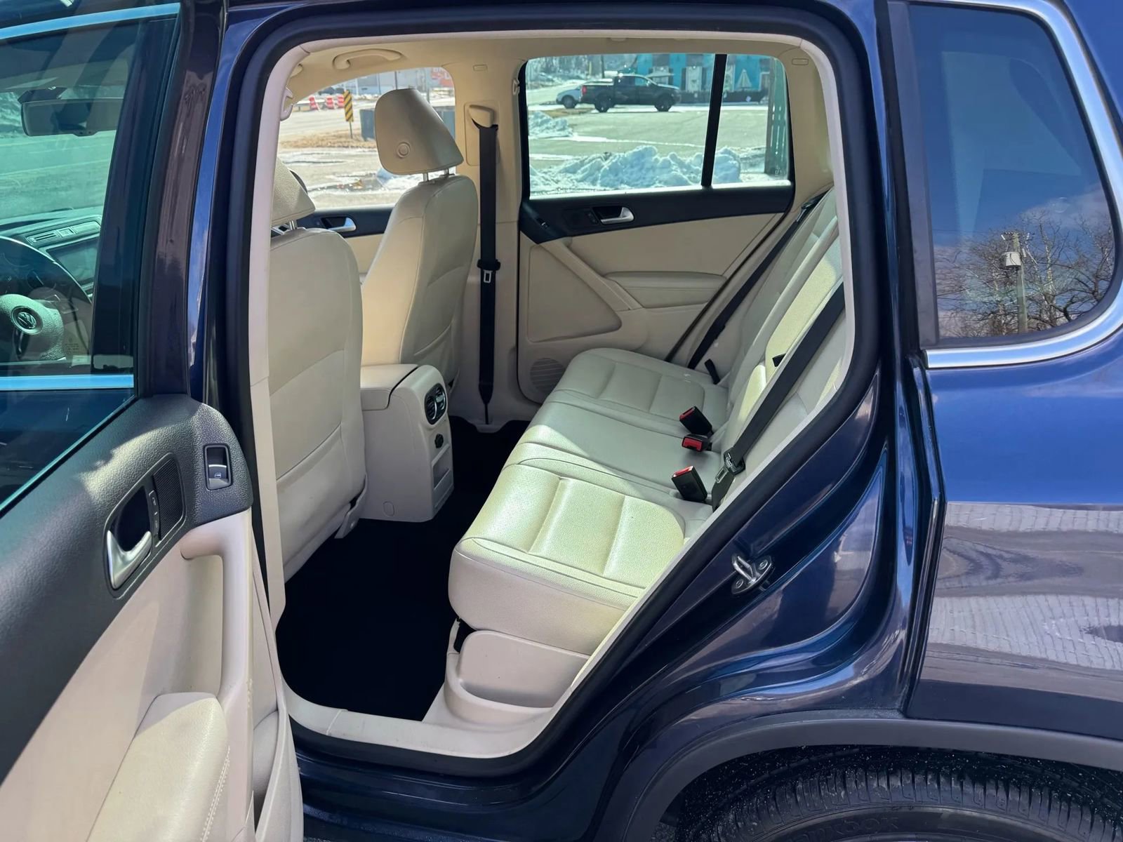 Used 2016 Volkswagen Tiguan SE image 21