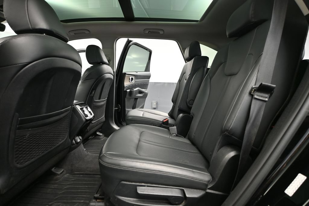 Used 2021 Kia Sorento EX AWD/4WD image 39