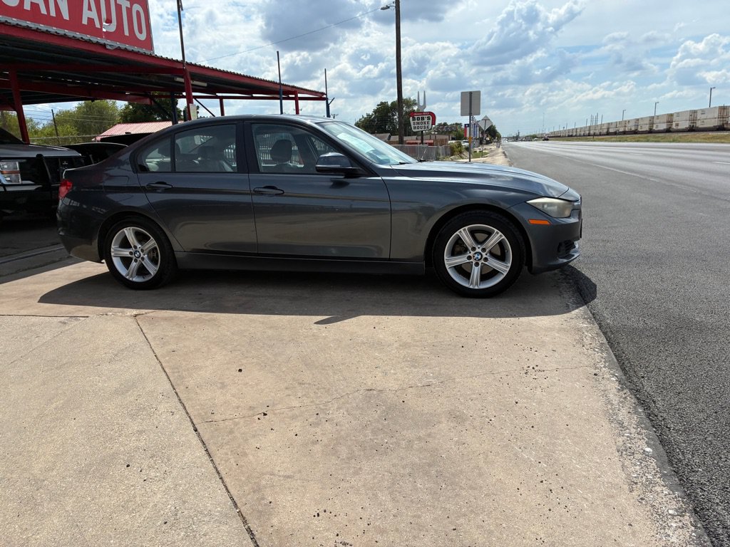 Used 2014 BMW 328i xDrive Sedan AWD/4WD image 5