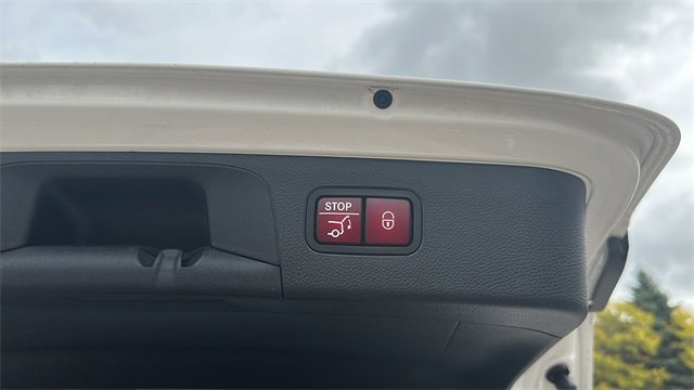 Certified 2022 Mercedes-Benz GLC 43 AMG 4MATIC image 36