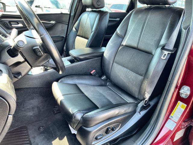Used 2016 Chevrolet Impala LT w/ Convenience Package FWD image 14