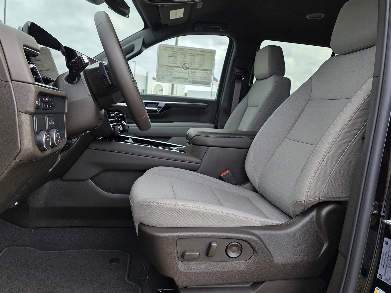 New 2026 Chevrolet Tahoe LS image 12