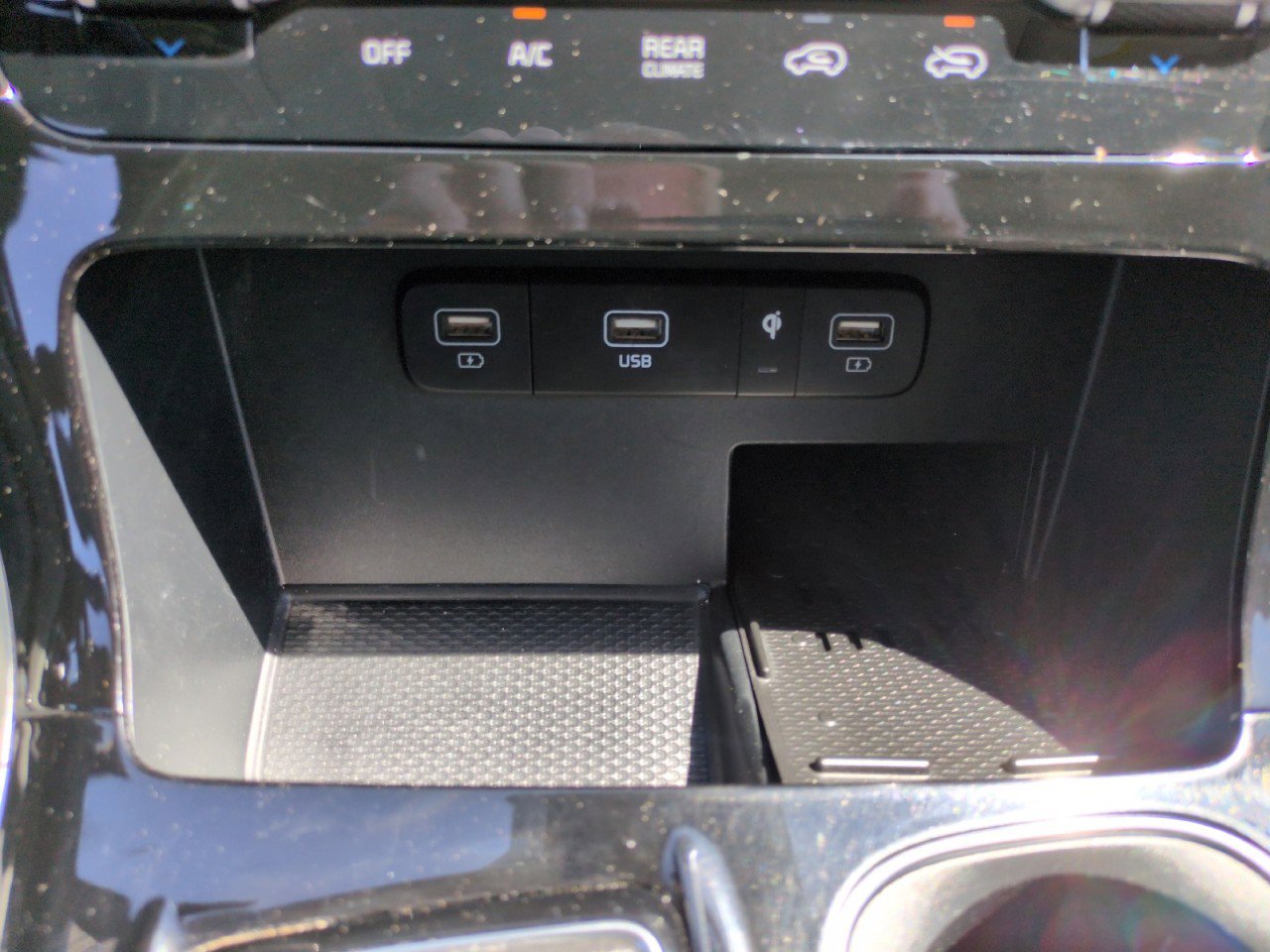 Used 2022 Kia Carnival SX Prestige FWD image 29