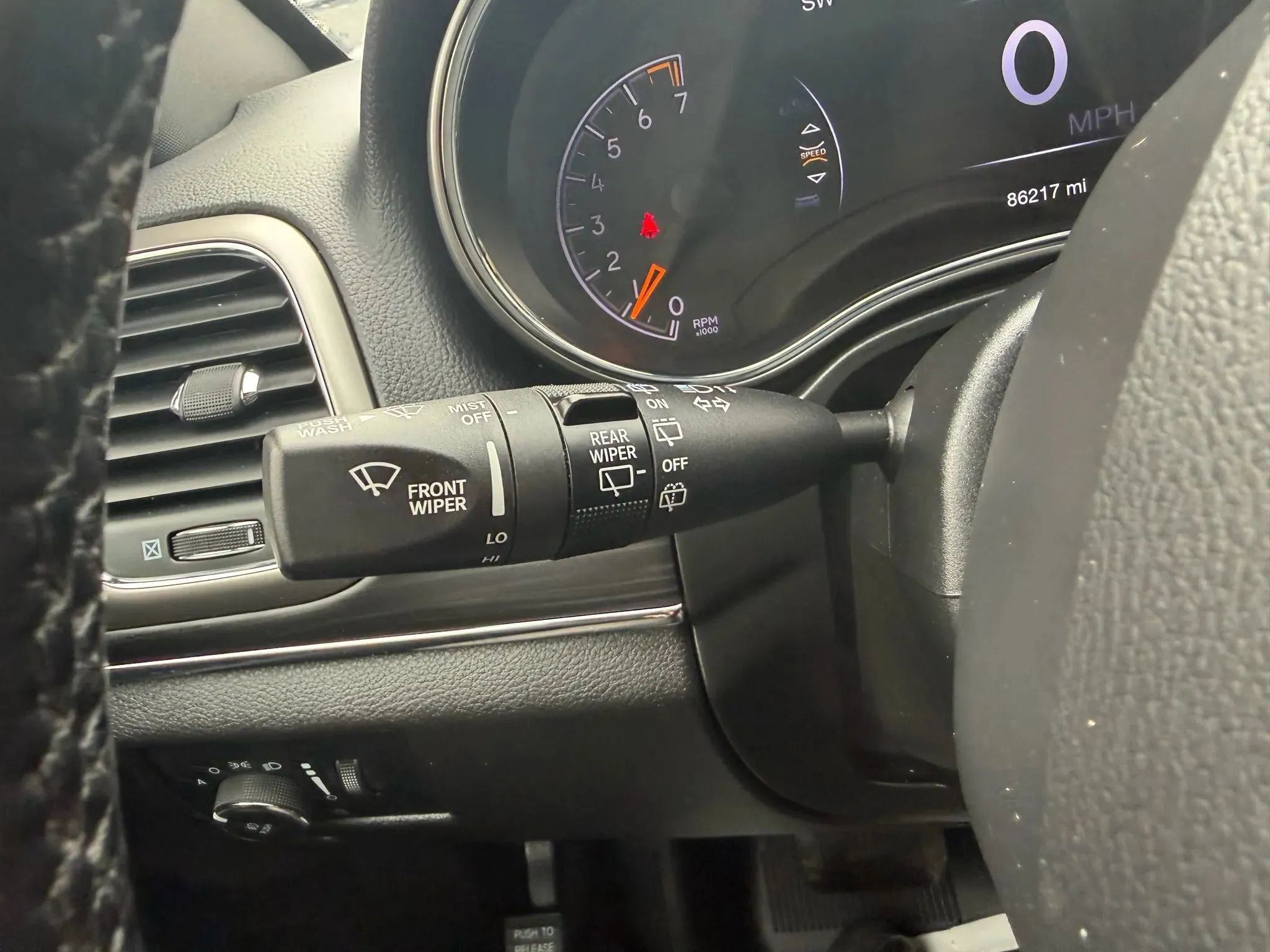 Used 2021 Jeep Grand Cherokee Limited image 15