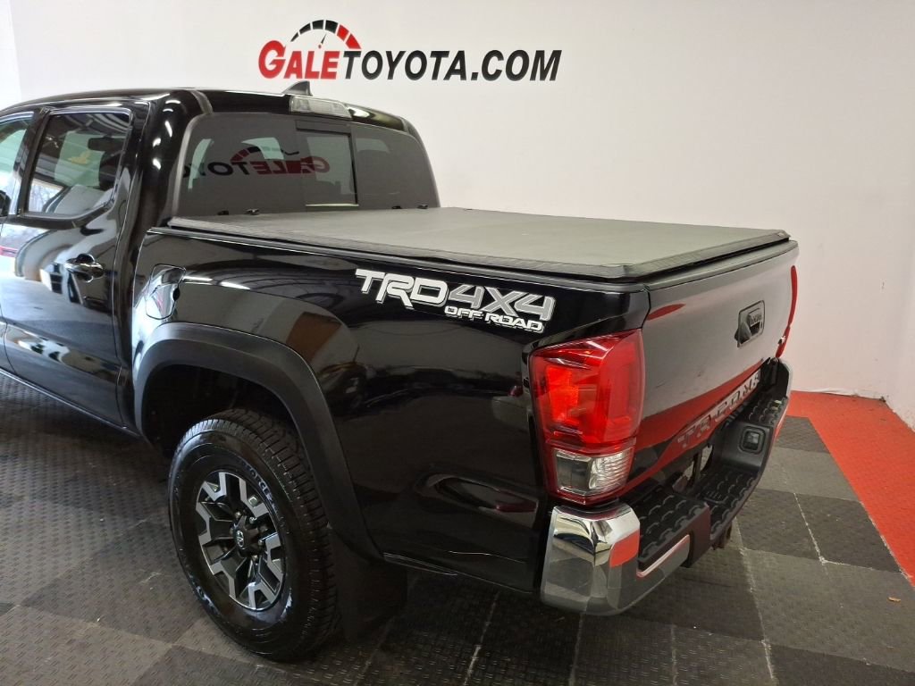 Used 2017 Toyota Tacoma TRD Off-Road w/ Tow Package image 7