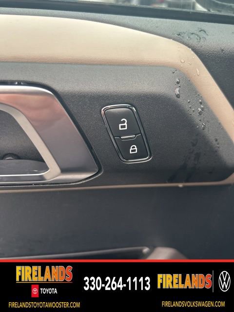 Used 2023 Ford Bronco Wildtrak image 14