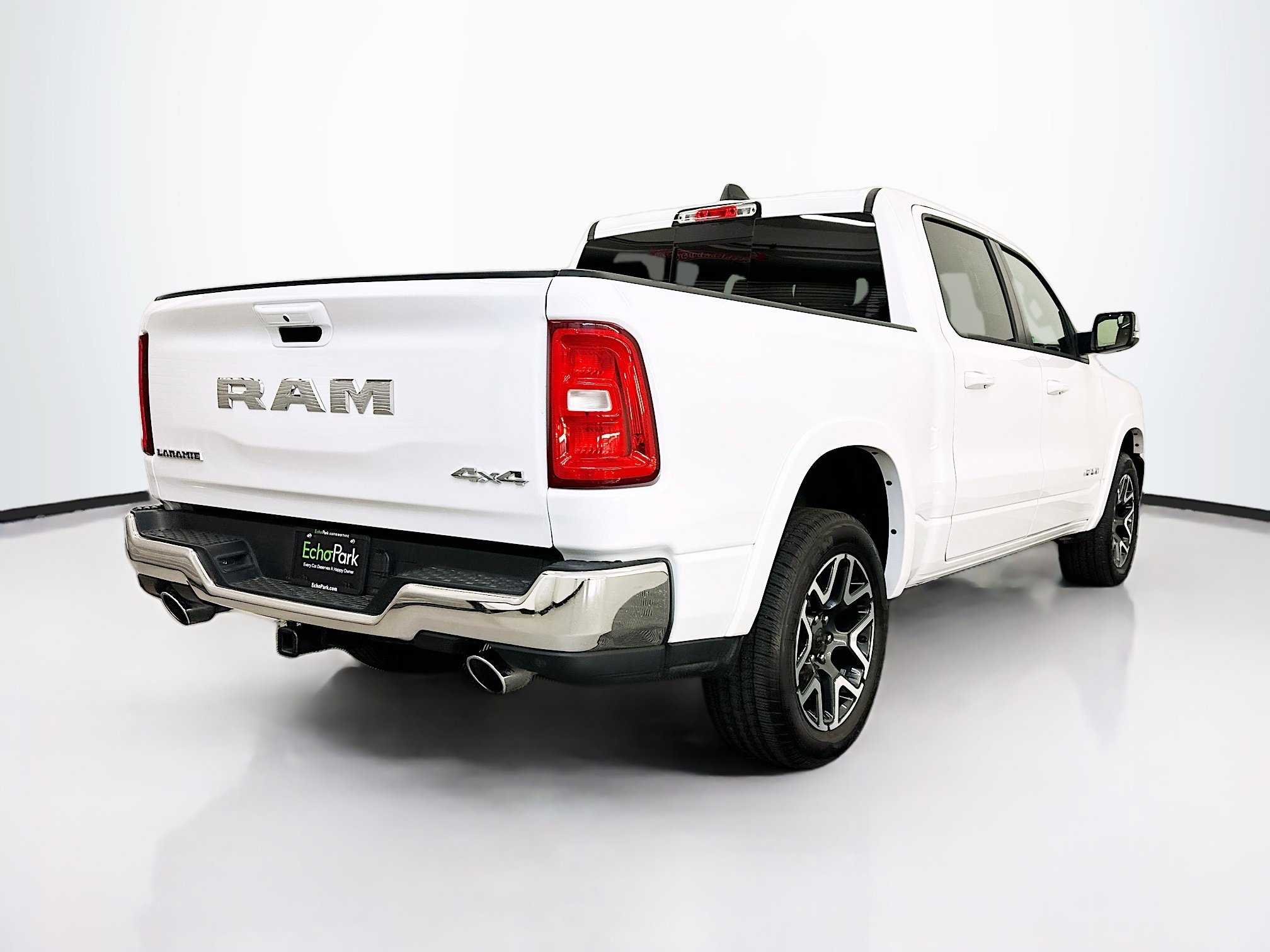 Used 2025 RAM 1500 Laramie image 9