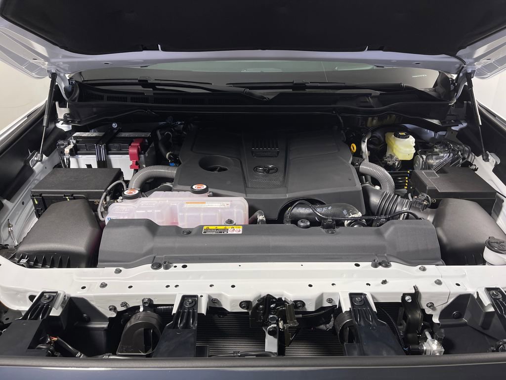 New 2026 Toyota Tundra Platinum AWD/4WD image 9