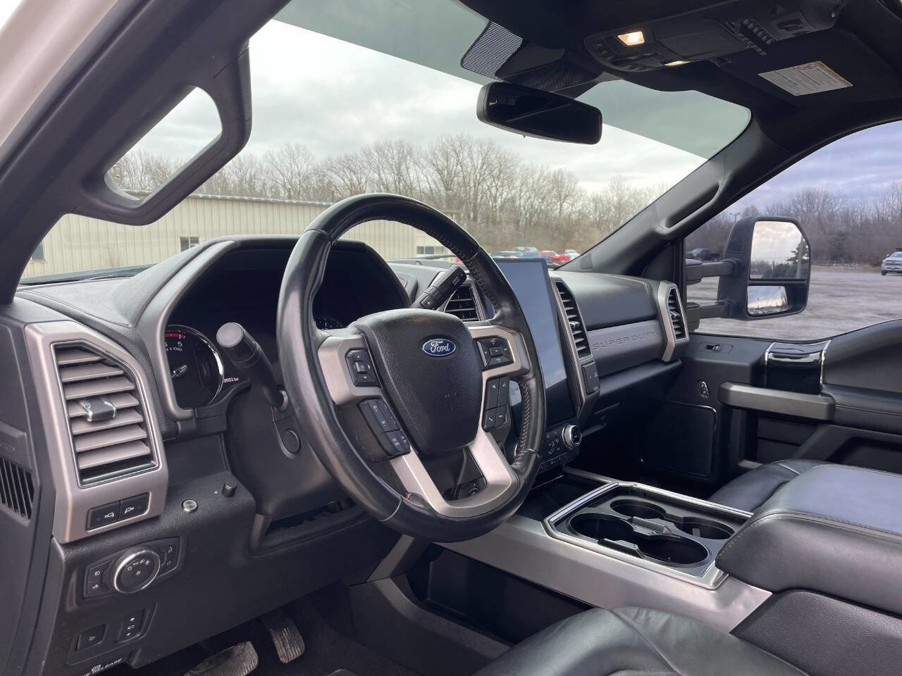 Used 2020 Ford F250 Platinum w/ FX4 Off-Road Package image 25