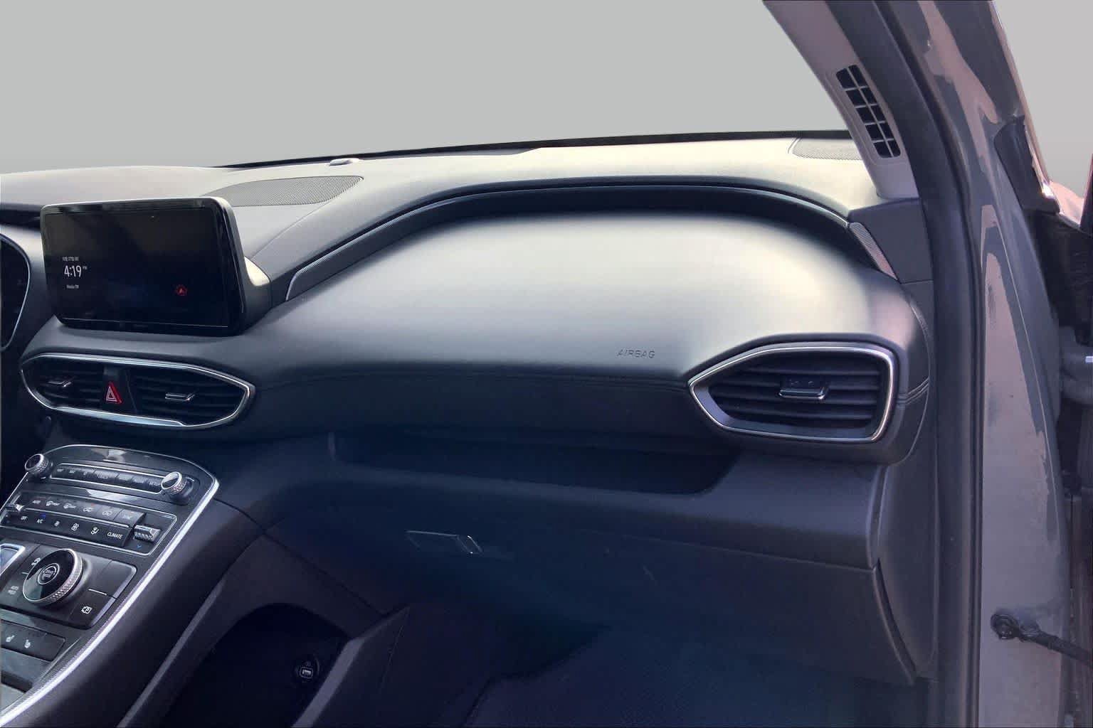 Used 2023 Hyundai Santa Fe SEL FWD image 17