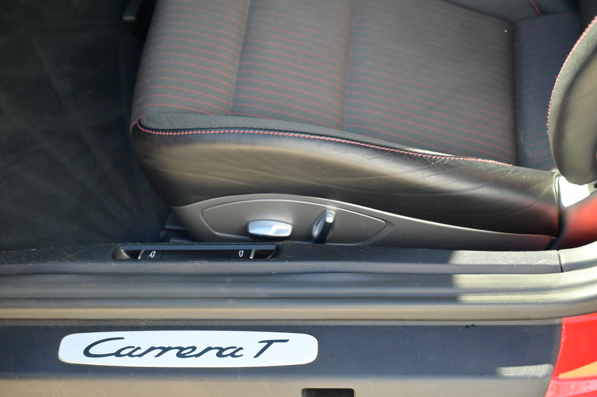 Used 2019 Porsche 911 Carrera T image 18