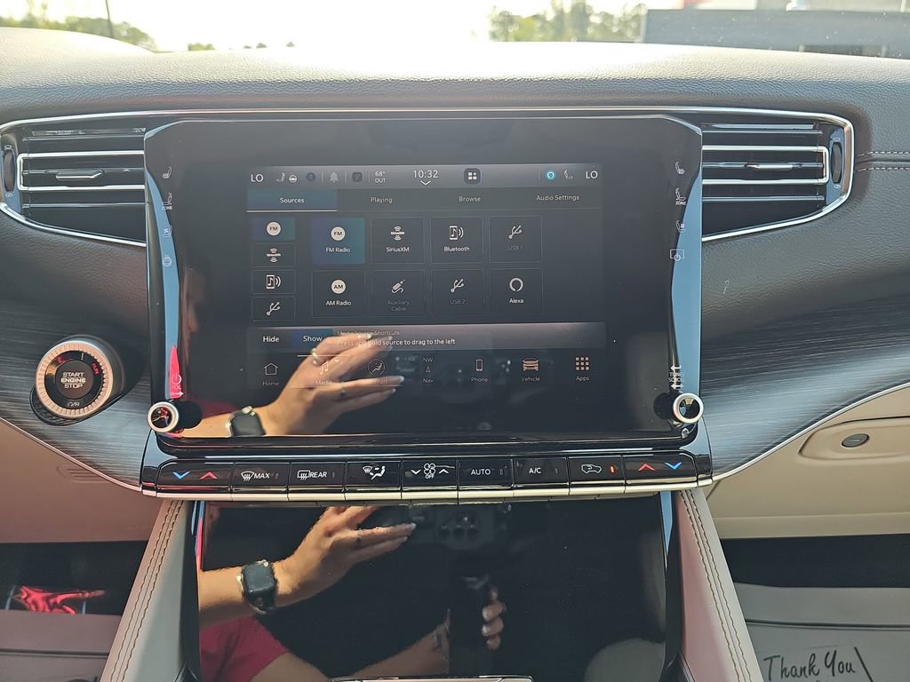 Used 2023 Jeep Wagoneer L Series III image 26