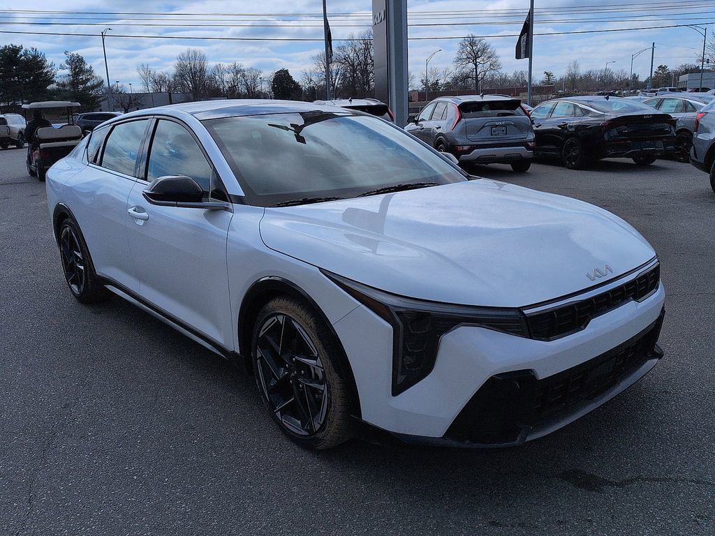 New 2025 Kia K4 GT-Line