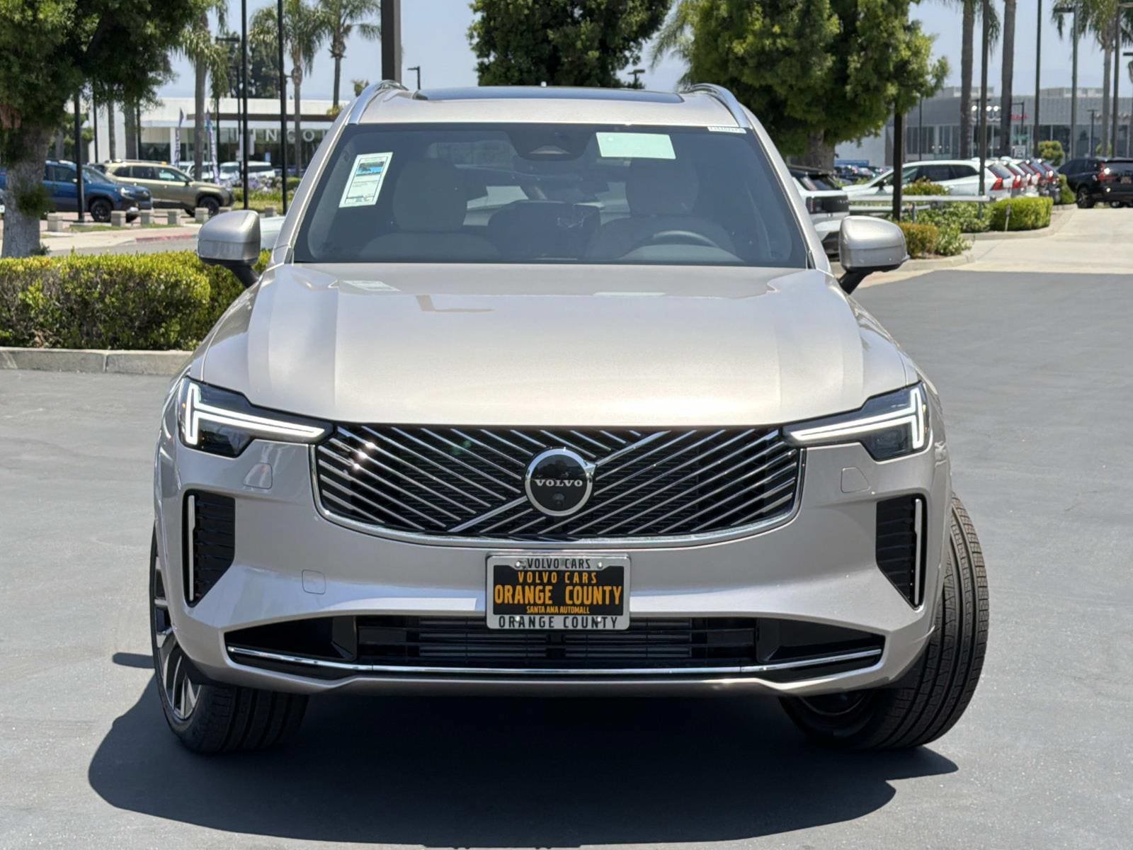 New 2026 Volvo XC90 T8 Plus w/ Protection Package Premier AWD/4WD image 2