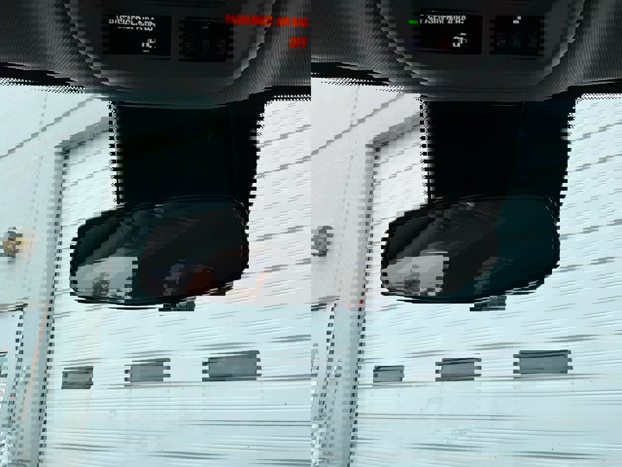 Used 2025 Chevrolet Trax LT image 17