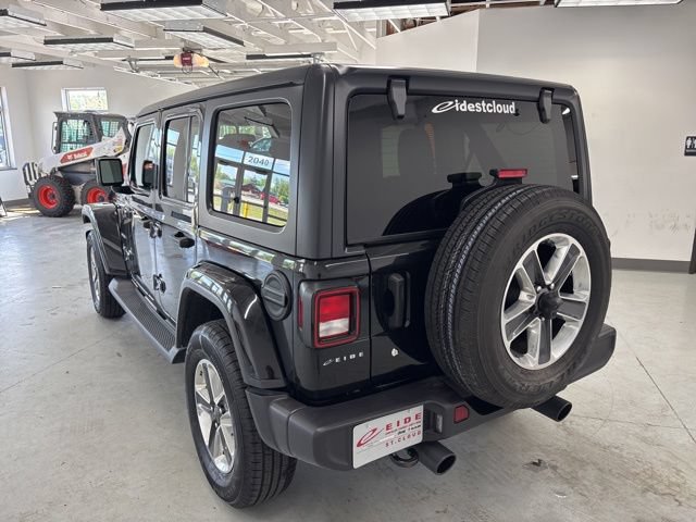 Used 2019 Jeep Wrangler Unlimited Sahara AWD/4WD image 12