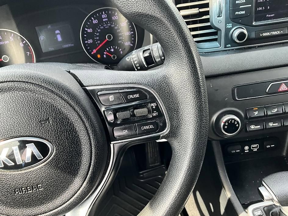 Used 2018 Kia Sportage LX AWD/4WD image 27