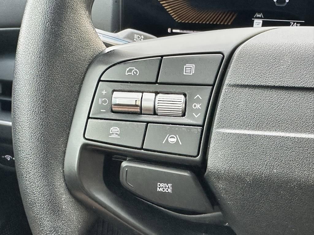Used 2025 Kia K4 LXS image 16