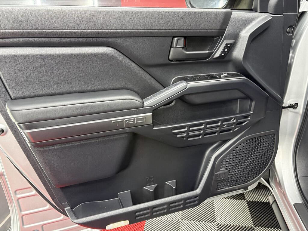 Used 2025 Toyota 4Runner TRD Sport Premium image 7