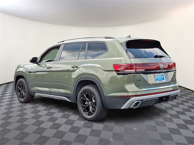 New 2025 Volkswagen Atlas Peak Edition SE image 4