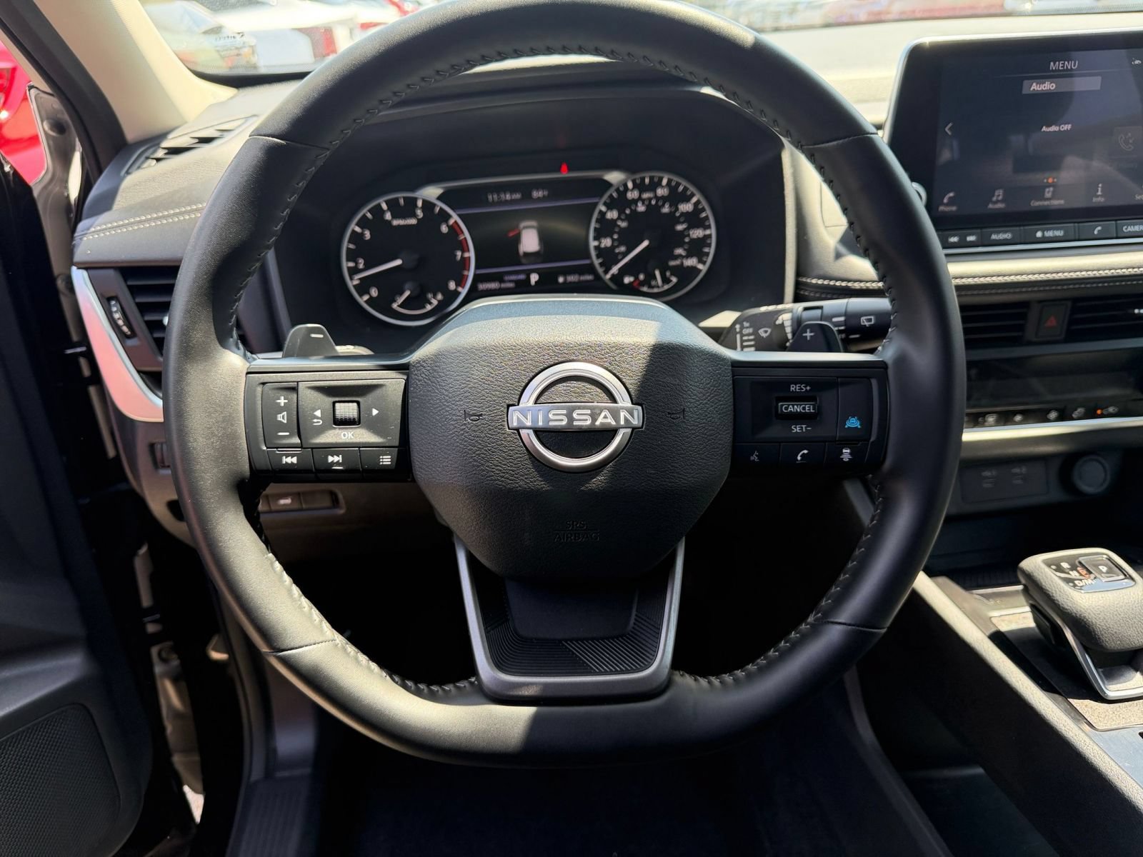 Used 2025 Nissan Rogue SV FWD image 30