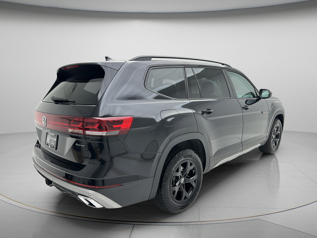 Used 2026 Volkswagen Atlas Peak Edition AWD/4WD image 5