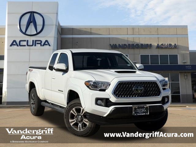 Used 2018 Toyota Tacoma TRD Sport AWD/4WD image 1