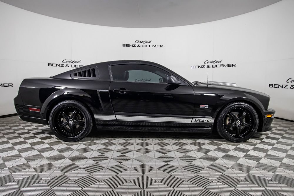 Used 2007 Ford Mustang GT RWD image 3