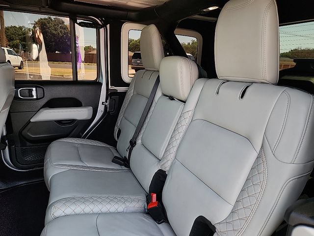 Used 2021 Jeep Wrangler Unlimited Sahara AWD/4WD image 10