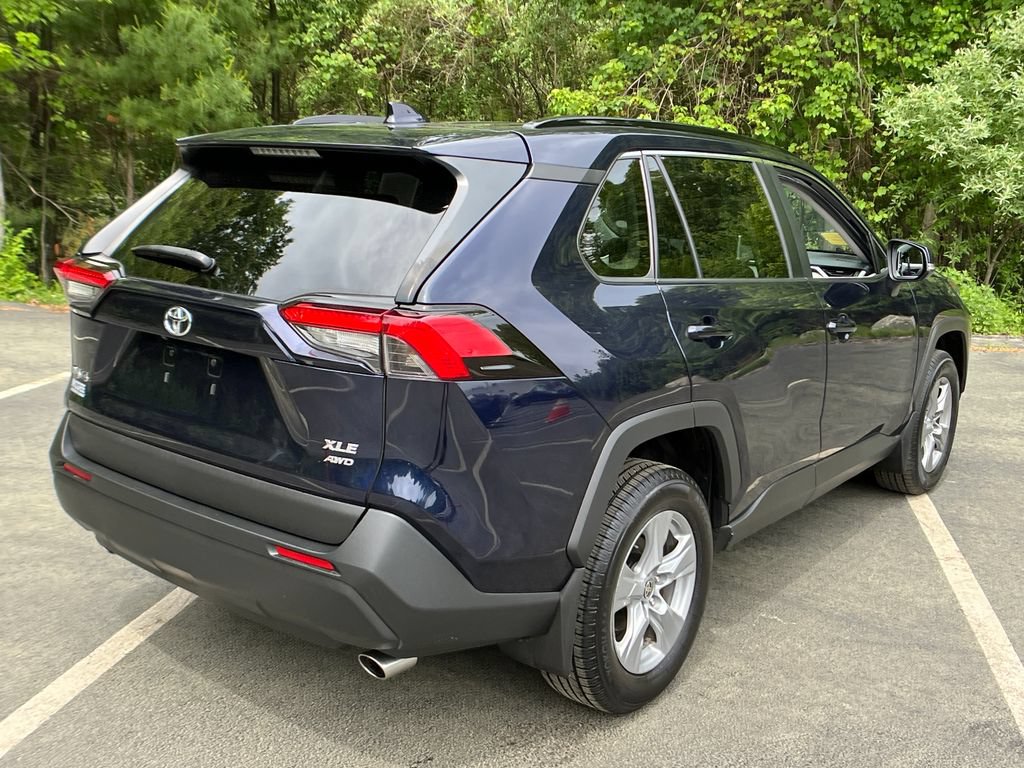 Used 2022 Toyota RAV4 XLE w/ Convenience Package AWD/4WD image 5