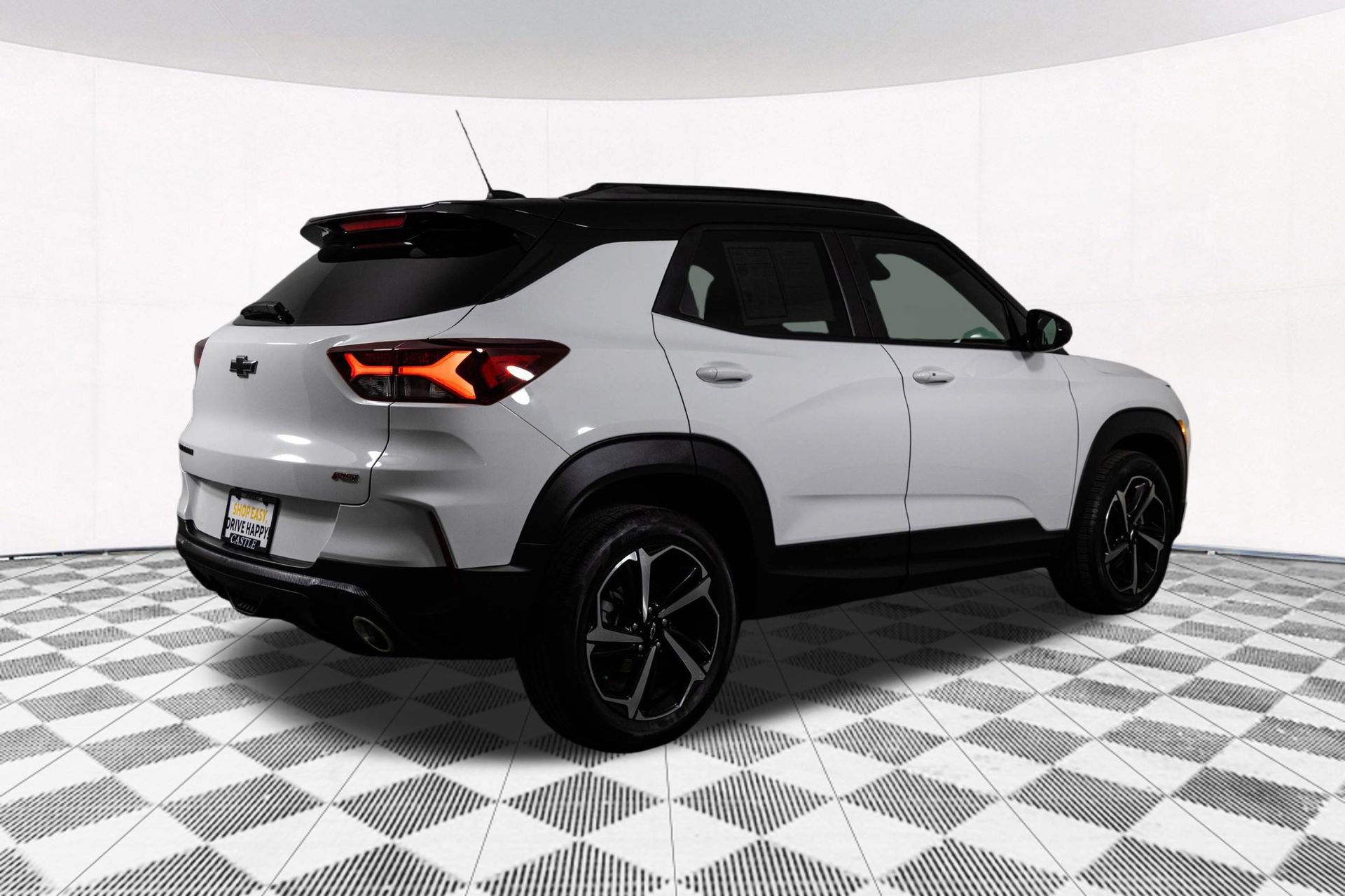 Used 2023 Chevrolet TrailBlazer RS w/ Convenience Package image 16