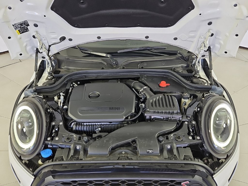 Certified 2024 MINI Cooper S FWD image 6