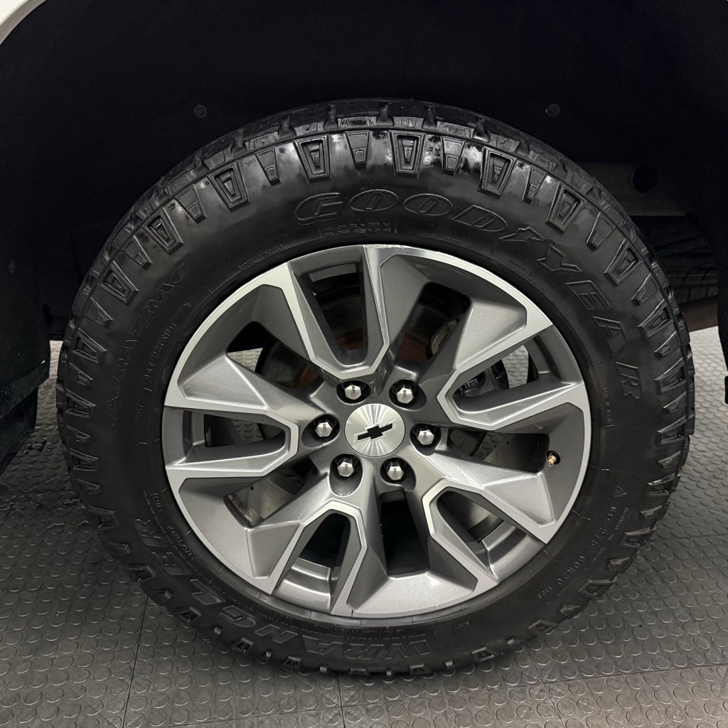 Used 2020 Chevrolet Silverado 1500 RST w/ All-Star Edition image 11